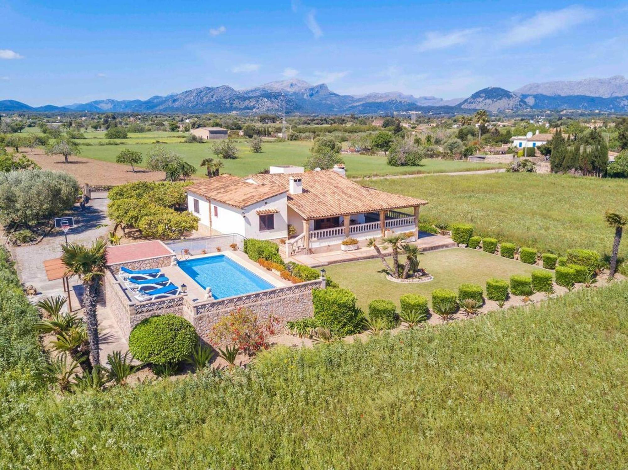 Villa Elegant In With Private Pool *